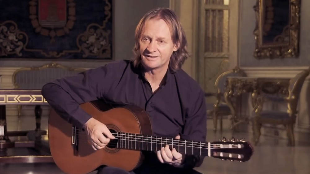 دیوید راسل چگونه تمرین میکند؟