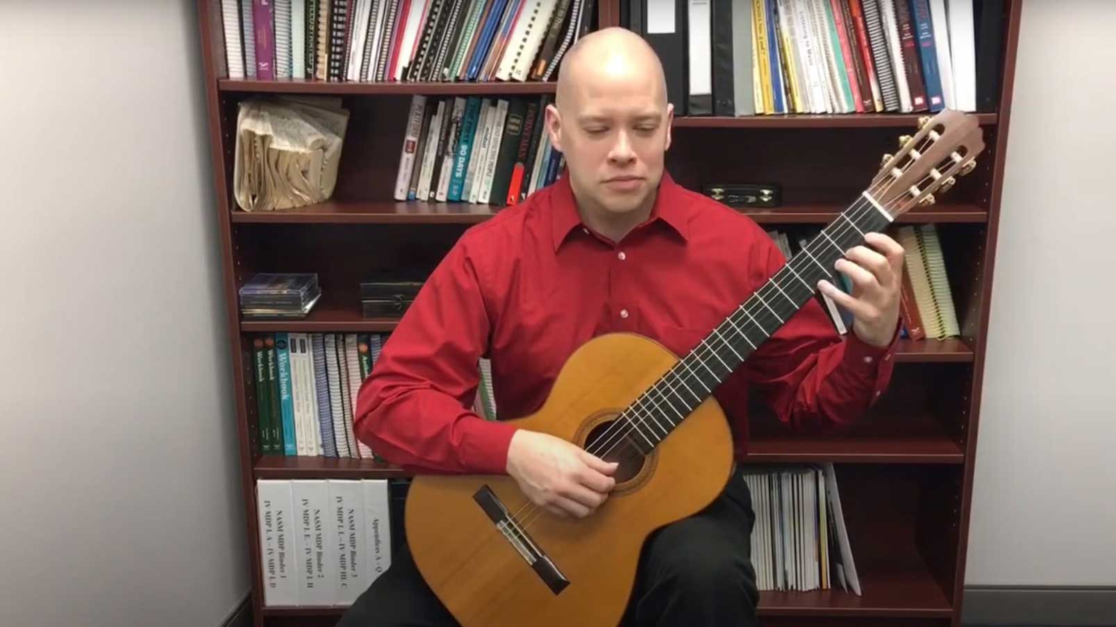 How Do You Warm Up on the Classical Guitar like Jerome Mouffe